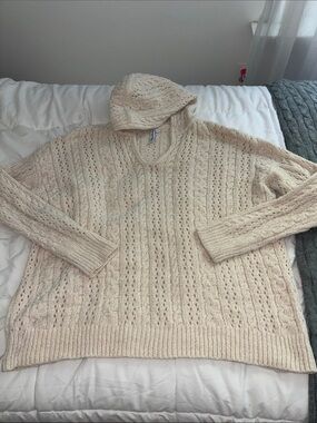 Rue & Willow sweater